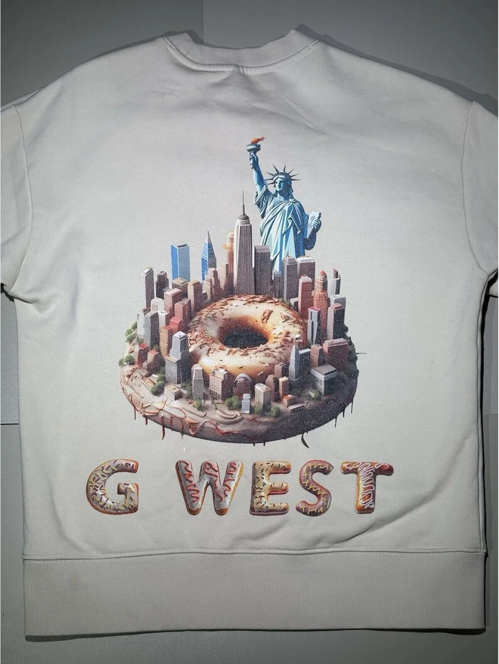 G West NYC Donut Heavy Premium Crewneck Sweatshirt Cream Off-White Men’s XS